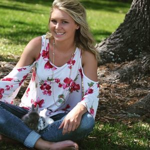 Meet your Posher, Adrianna